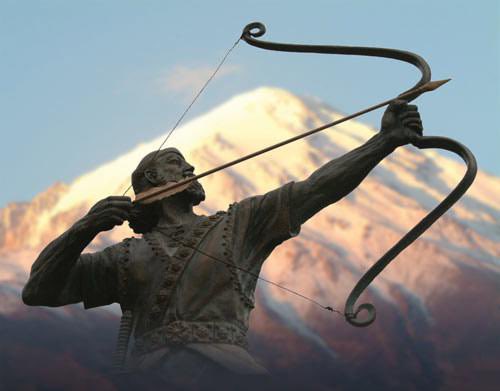 #Tirgan, a mid summer ancient #Persian festival, celebrated on 13 Tir / 3July by dancing, eating #AshReshteh &amp; #SholehZard, &amp; reciting poetry. OTD Arash a master archer released an arrow from top of #Damavand 2set #Iran’s border. #culture #ArtOfPersia #ThePersians #LoveIRAN💟