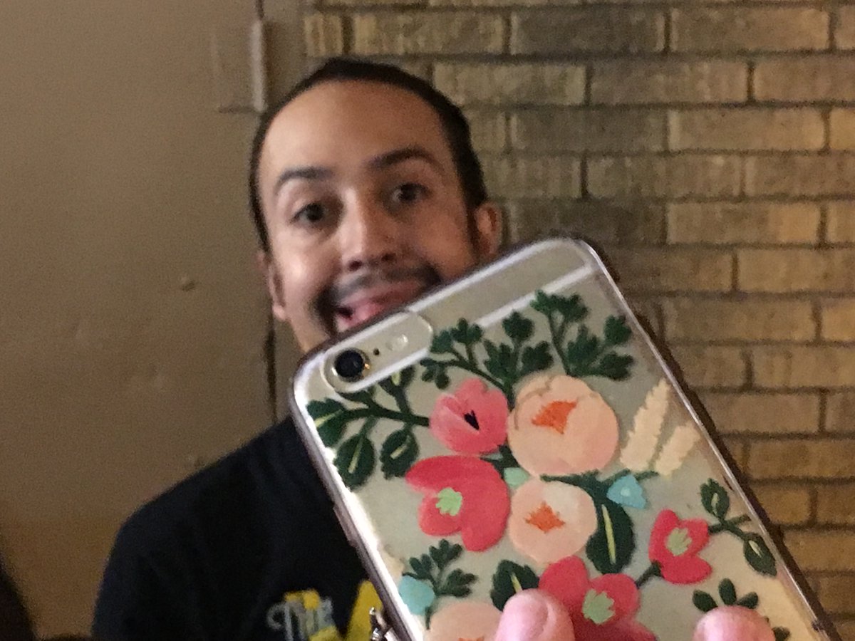 11/ Here's  @Lin_Manuel. Who is an inspiration not just for his phenomenal talent, but his generosity of spirit and deed. (Also, yes, I got the playbill signed by him, Daveed, and a few other key players.)