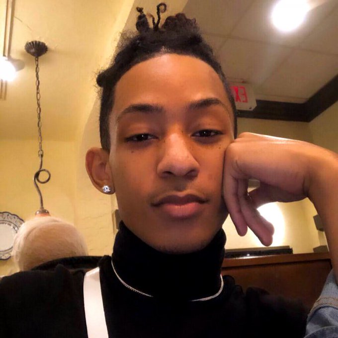 Watch UNA.'s leaked NSFW photo on TwXstars