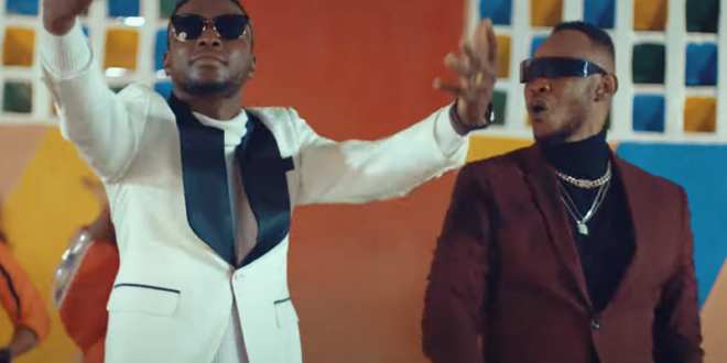 AFROGUINEEMAG's tweet photo. Découvrez le clip  »Adédé » de Mousto Camara Feat. Fish Killer ! https://t.co/aC45w8pNzz https://t.co/PMQrHnIiDE