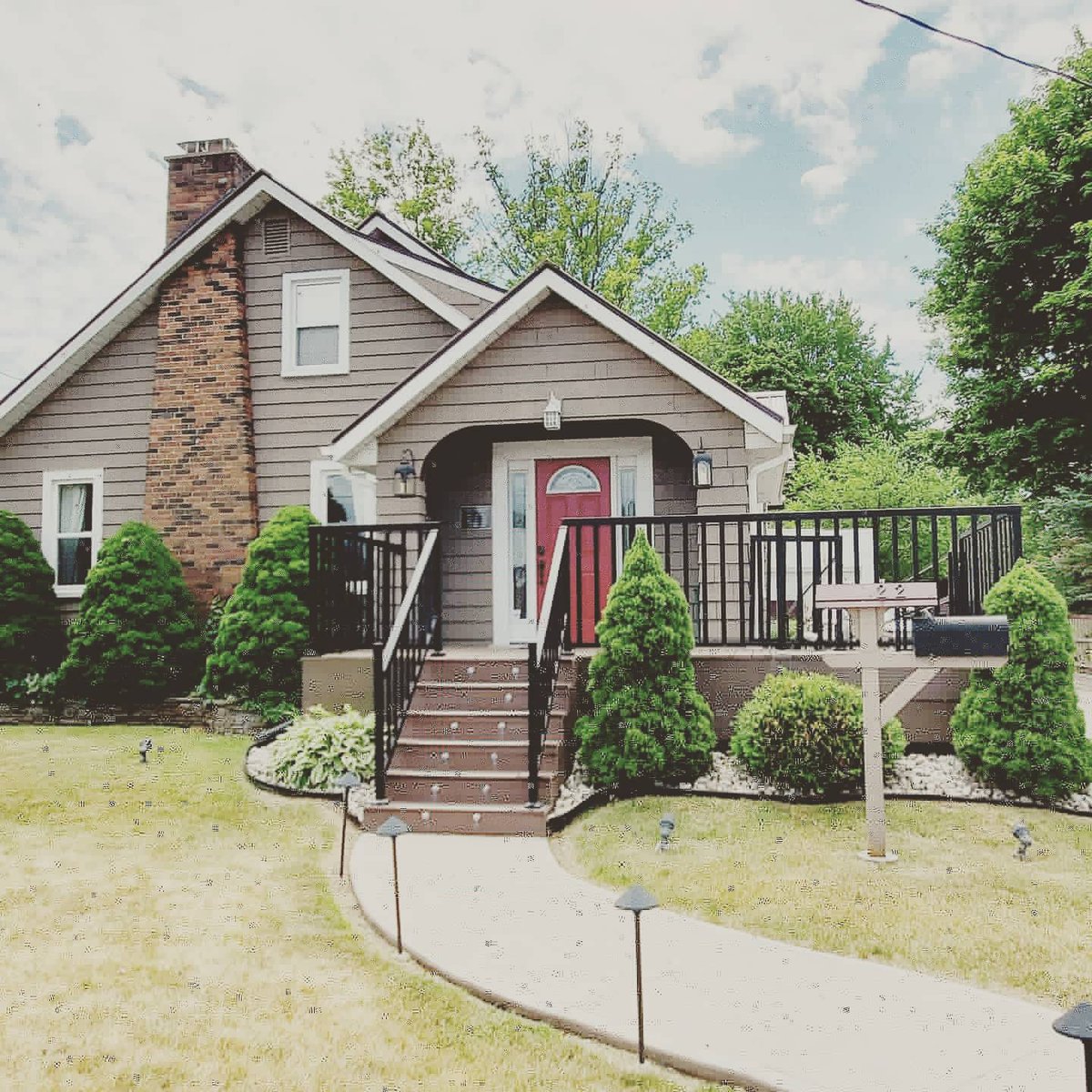 norfolkcountyre's tweet photo. #SOLD
Excited for our sellers, as they had the quick sale they were hoping for.
Delhi Chiropractic, Acupuncture and Massage Therapy, will be moving to 334 Gilbert St. Delhi.
~MIND OF A REALTOR, HEART OF A FRIEND~
#norfolkcounty #realestate #vlreb https://t.co/i0M3OXjgPK