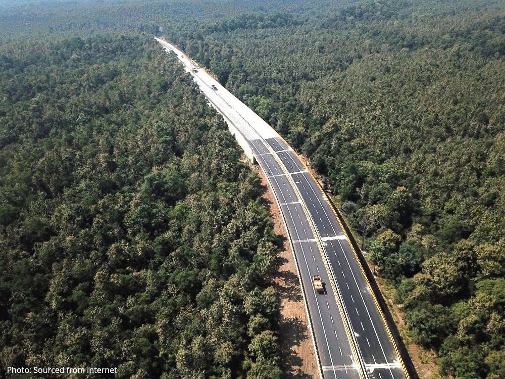 A view of world’s longest and India’s first dedicated underpass for #wildlife on NH7/44. It is passing through the Kanha Pench Corridor. A WII study has 468 captures of 15 species during 90 days monitoring of animal movement, including #tiger. Hope for the best.