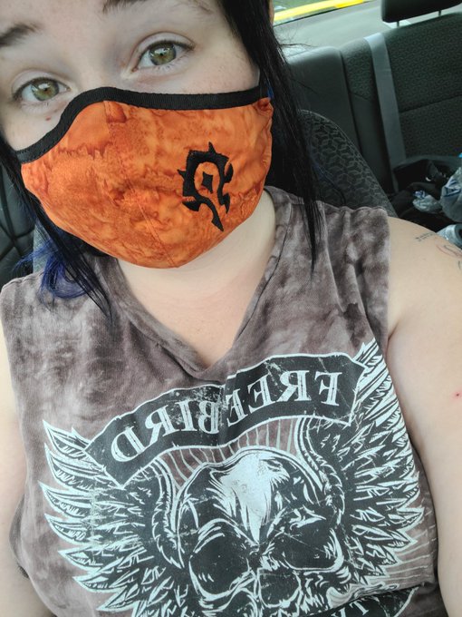 Loooooving my new mask. https://t.co/9s1he1YNuO<a href="/tag/dragonflight"class="tags"><span>#dragonflight</span></a>