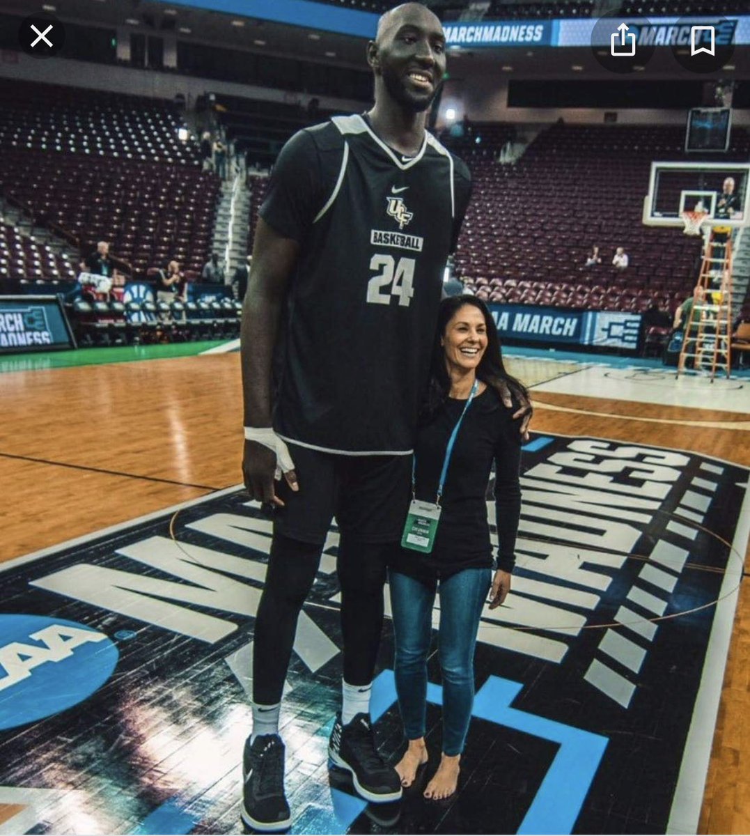 loububs21's tweet photo. @minakimes Absolute best all time right here. You’re welcome @minakimes https://t.co/O1SzTMSL2K
