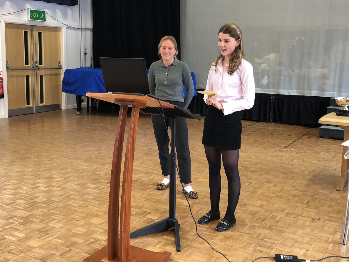 SibfordLearning's tweet photo. End of term Meeting for Worship. The student management team introduce themselves via Microsoft Teams! #BeYouBeSibford #SibfordEducation https://t.co/xrwU3xEEA8