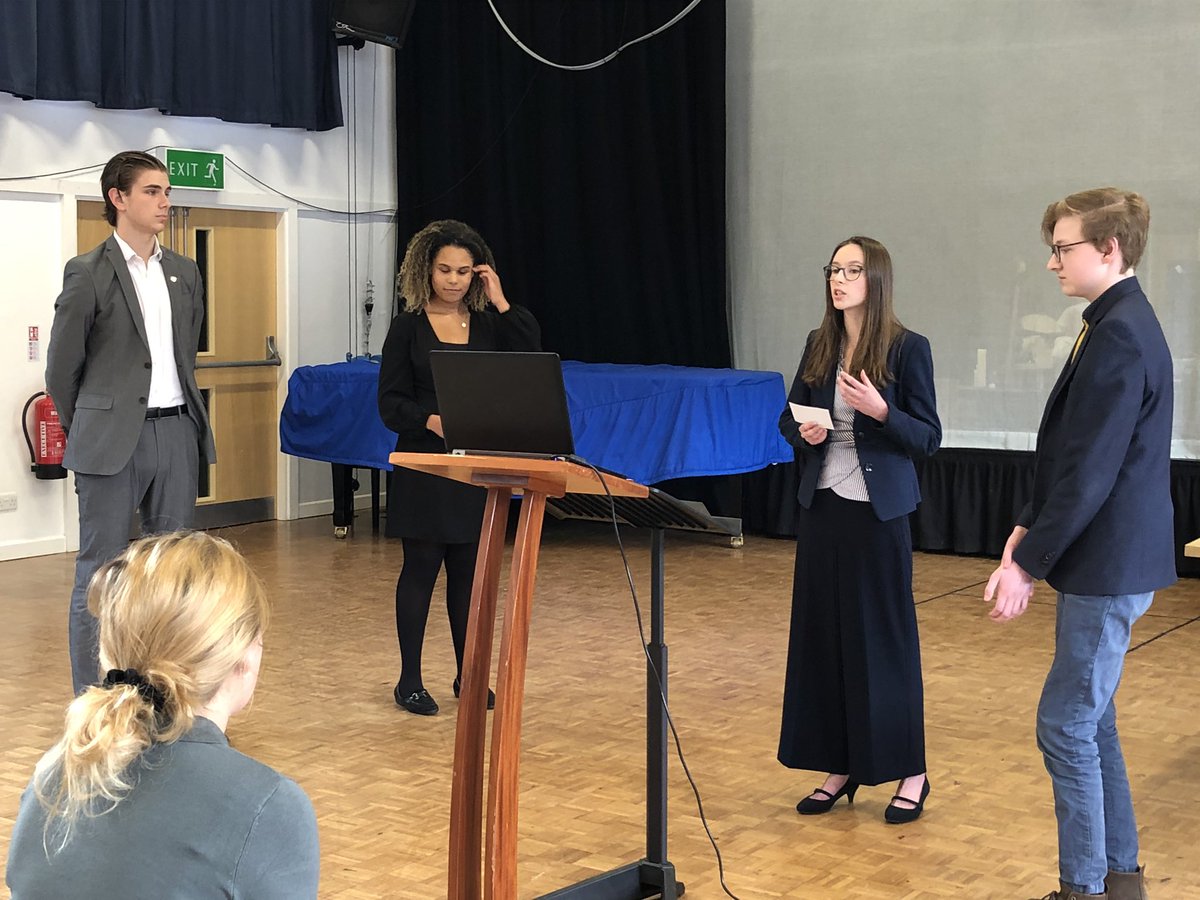 SibfordLearning's tweet photo. End of term Meeting for Worship. The student management team introduce themselves via Microsoft Teams! #BeYouBeSibford #SibfordEducation https://t.co/xrwU3xEEA8