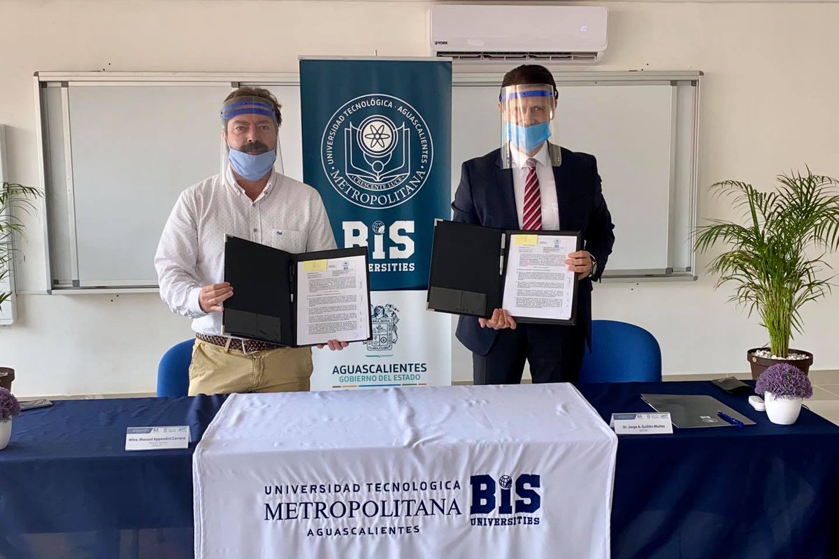 ConalepAgs's tweet photo. Se llevó a cabo la firma de convenio de colaboración para trabajar de la mano con la Universidad Tecnológica Metropolitana. https://t.co/FhBUQ2jzim