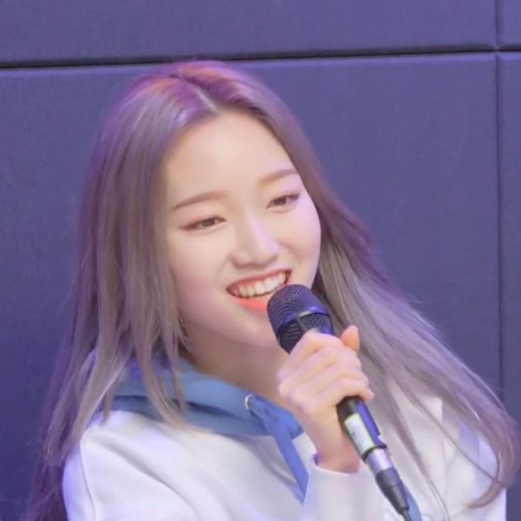 gowpics's tweet photo. what hair color do you wanna see on gowon? i want black or pink.. 🥺 bbc please answer my prayers https://t.co/8Z0AlMBdhU