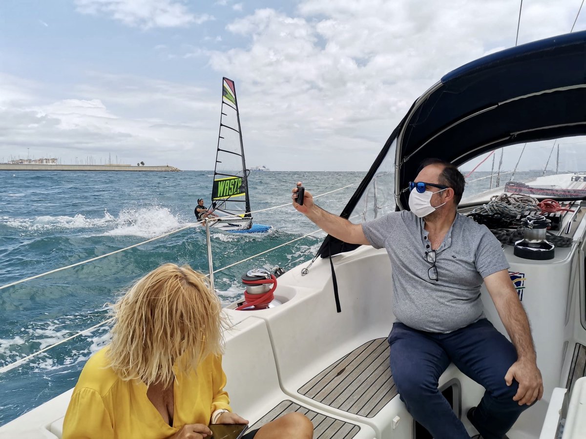 ValenciaMar4's tweet photo. En Valencia Mar hemos realizado una jornada de trabajo con los principales gestores de entidades deportivas de Valencia. Con ponencias muy interesantes de la mano de @alfatecS del @VLCBoatShow y de #lifefitnes. Y por supuesto muchas gracias a
@avantecentrodevela y @waszp_esp 👏🏻 https://t.co/DHSk8N9R01