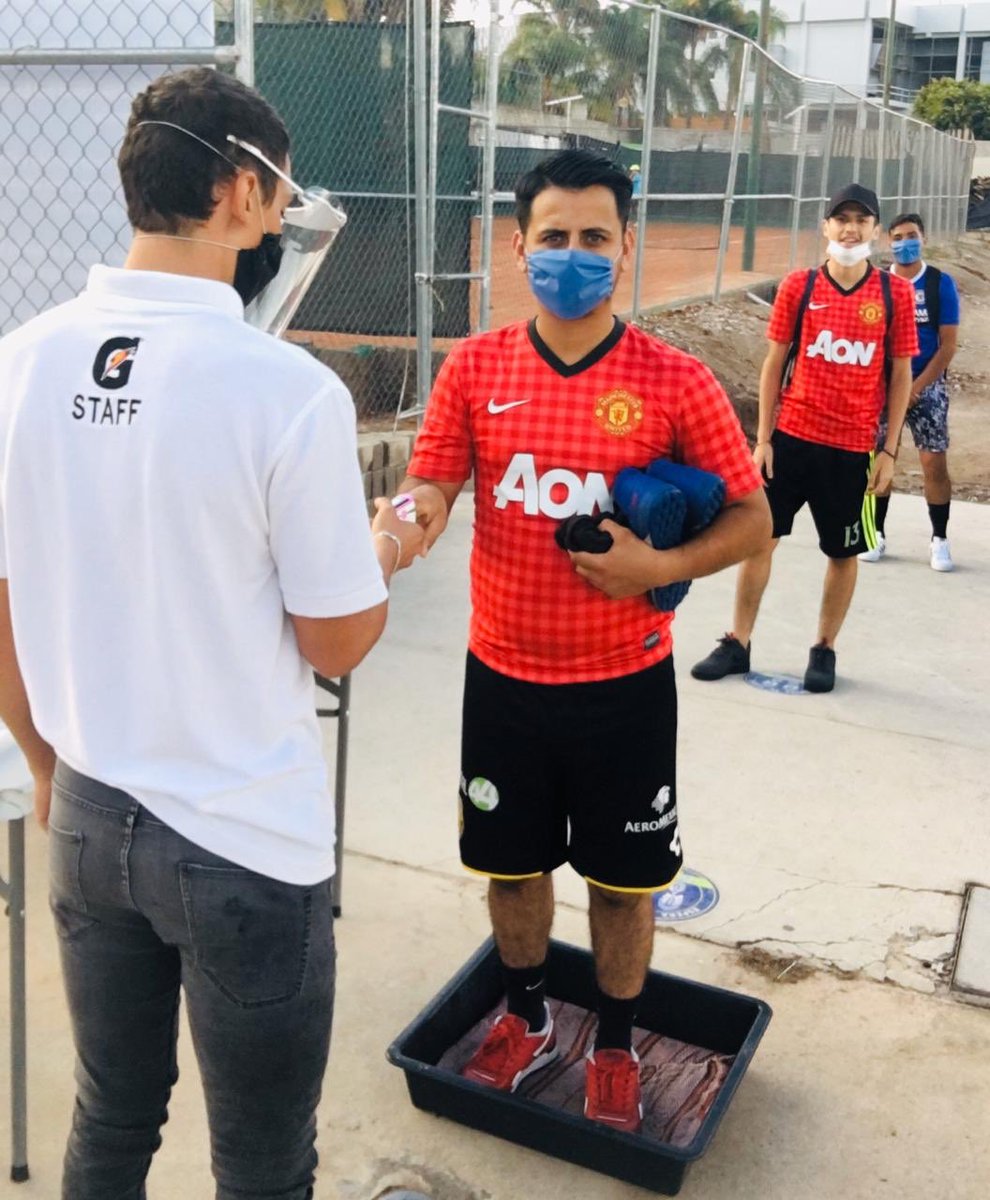 futcenter's tweet photo. Futcenter Bugambilias agradece el apoyo de todos los jugadores que han respetado los protocolos sanitarios de ingreso a nuestras instalaciones, así como la nueva reglamentación de fútbol 7 #CompartimostuPasionporelFutbol #Futbolaotronivel #FairPlay https://t.co/z8KZgERjir