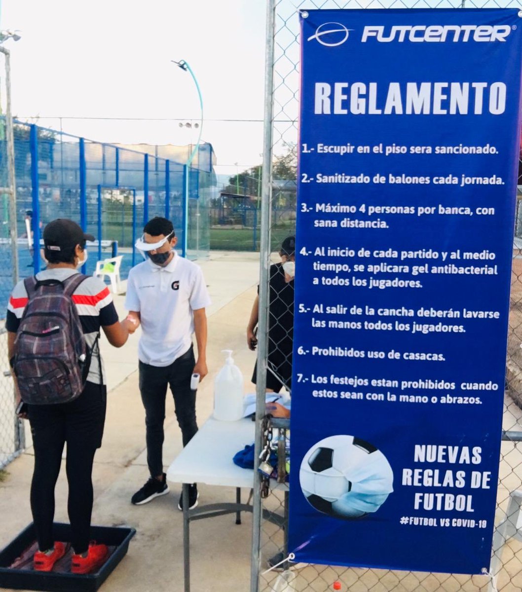 futcenter's tweet photo. Futcenter Bugambilias agradece el apoyo de todos los jugadores que han respetado los protocolos sanitarios de ingreso a nuestras instalaciones, así como la nueva reglamentación de fútbol 7 #CompartimostuPasionporelFutbol #Futbolaotronivel #FairPlay https://t.co/z8KZgERjir