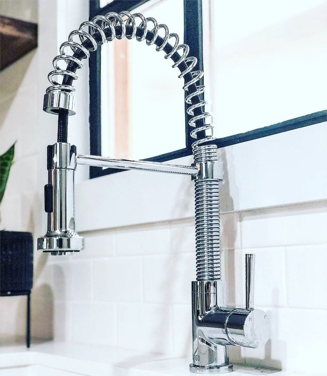 aonews's tweet photo. Every time we see classic white #subwaytile, we fall in love with it all over again  - especially when it's the backdrop for a sleek chrome faucet.
#americanolean #featurefriday #tile #design

📷 Instagram user paulmariehomes featuring Profiles in Bright Ice White https://t.co/IS2cjCY9Ei