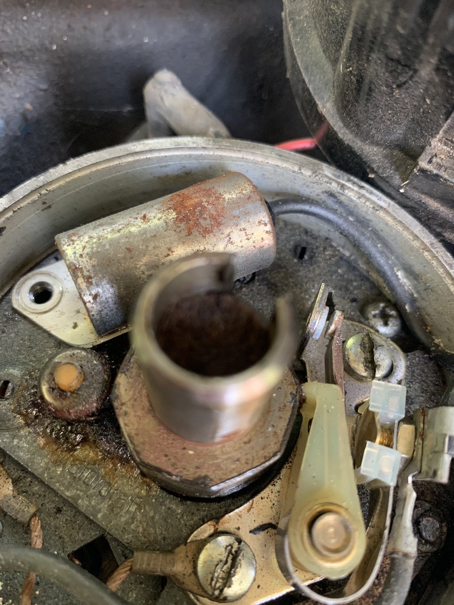 Wrenched for a few minutes while eating lunch. Replaced the old points: