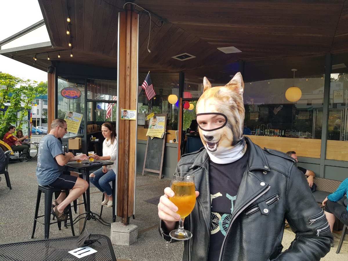 It's surely going to be a STRANGE Summer ☀ (&amp; #IndependenceDay 🇺🇸) but don't despair -- the STAY SAFE PATIO at TGG is a great place to be! Enjoy pints and pizza outdoors with the few you trust most, or on your own, in the lovely weather. 😎