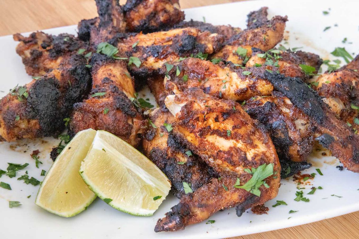 AskChefDennis's tweet photo. Happy #FoodieFriday
What's on your menu for this 4th of July weekend? Why not cook up deliciousness with my Grilled Dry Rub Chicken Wings? I promise they'll be smiles around your table!
#chicken #Grill #wings 
Recipe Here -> https://t.co/4K0BO0LbJv https://t.co/pQ8FJP3hmO