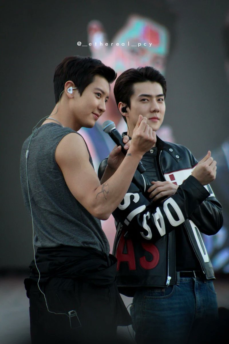 mdzlhcy​ ' my youth is EXO tweet media