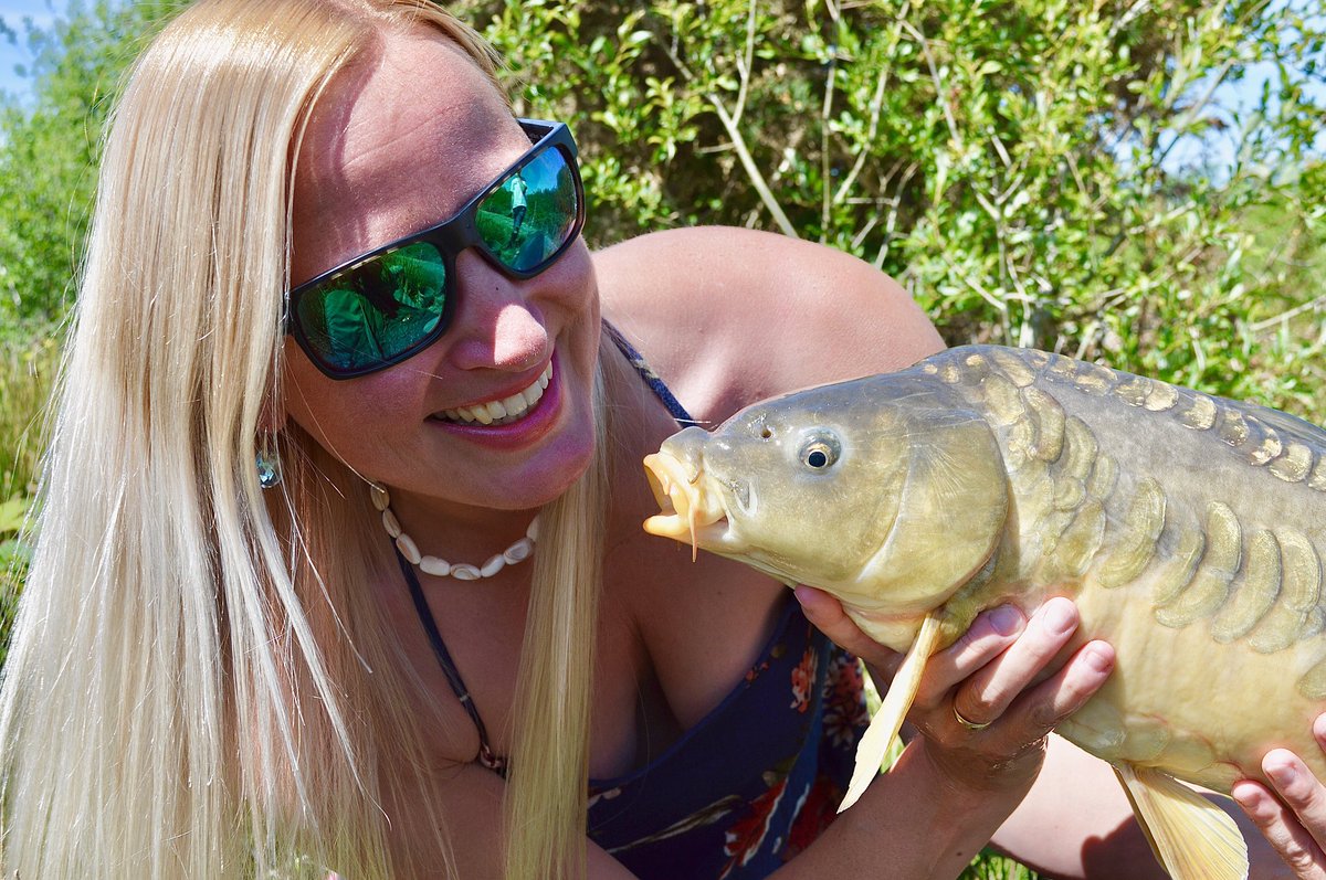 #anglersparadise Big or small 🎣 LOVE them ALL 😉

Happy Fishy Friday All 💖🎣😉

#BeZenGoFishing #carpfishing #Fishing #lovefishing #beautifulfish #getoutdoors #anglingtrust #getfishing #JRC #Munchbaits #anglersparadise