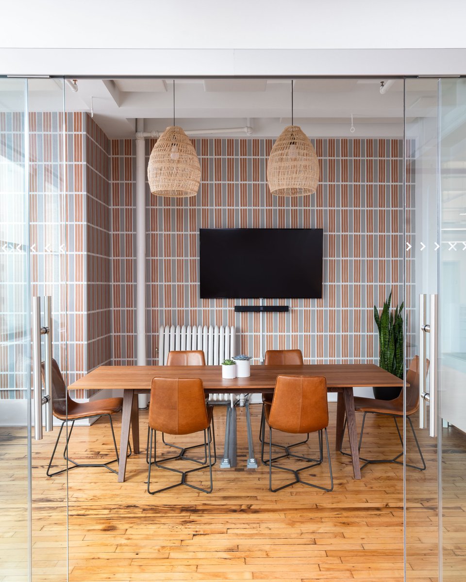 hyphenandco's tweet image. We'll just be over here serving pattern all day, everyday, forever and ever. 🔸🔹🔸 The pattern professionals  @chasingpaper have our 🧡 and are today's #fridayfave
soo.nr/qWuk