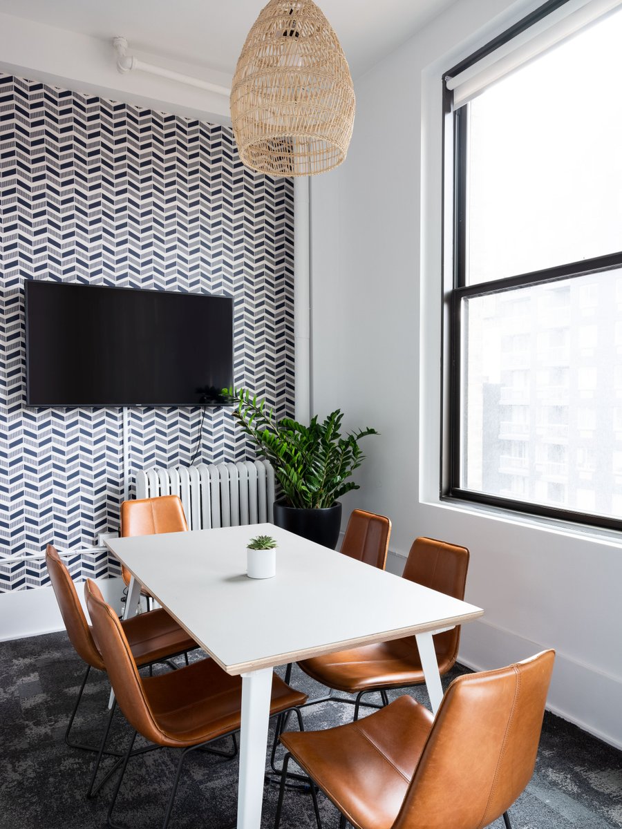 hyphenandco's tweet image. We'll just be over here serving pattern all day, everyday, forever and ever. 🔸🔹🔸 The pattern professionals  @chasingpaper have our 🧡 and are today's #fridayfave
soo.nr/qWuk