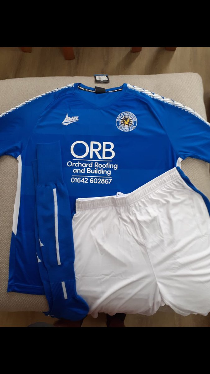 YarmEaglescliff's tweet photo. A new arrival for us today🤩

Another huge thanks to Orchard Roofing for their sponsorship of our home kit for the upcoming season and @AvecSport for their exceptional service! 

Shown is our home kit along with our two ‘keeper tops 👐🏻

It is very much appreciated! #UTYAE 🔵⚪️ https://t.co/ClqnnxrNGR