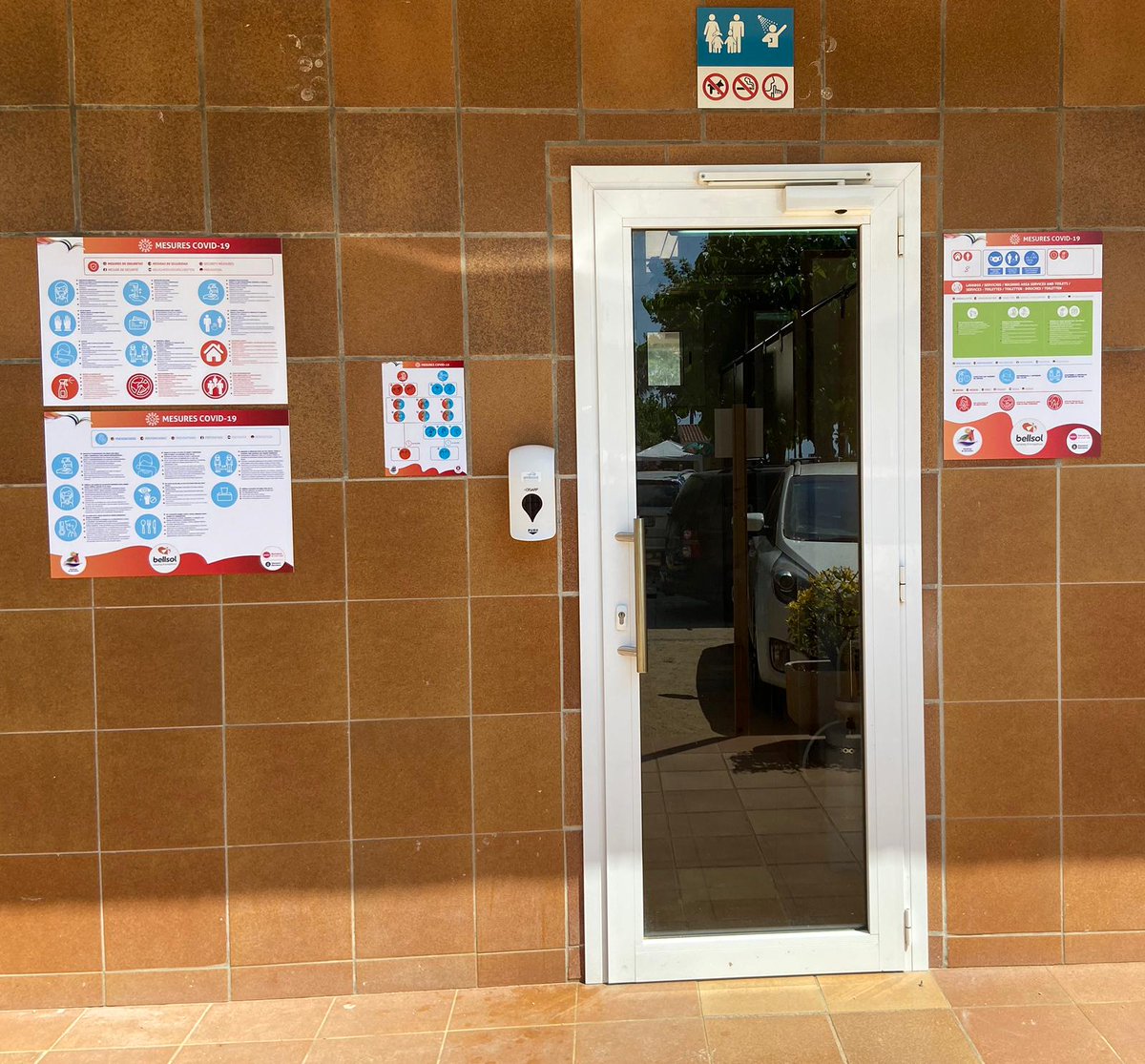 CBellsol's tweet image. Ajuda’ns a mantenir-nos segurs! Fes cas de les recomanacions seguretat. 
¡Ayúdanos a mantenernos seguros! Haz caso de las recomendaciones de seguridad. 
Help us to stay safe! Mind the security recommendations. 
Aidez-nous à être sauf ! Respectez les recommandations de sécurité.