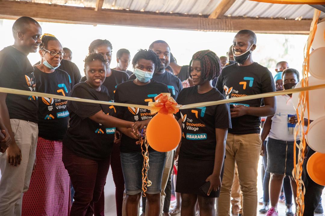 TheVillageUG's tweet photo. And so it begins, the life of a community center that will be a nursery bed to ideas solving problems in Mbarara and beyond. 
The future lies in the hands of  young people of Mbarara City and after this week, we know its is in safe hands. Thank you Mbarara!
#GameChangersMbarara. https://t.co/ZORr822nSy