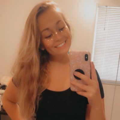 I&rsquo;m literally an alternate version of myself rn 😒 #NewProfilePic https://t.co/Pc1bCbPGbJ<a href="/tag/newprofilepic"class="tags"><span>#newprofilepic</span></a>