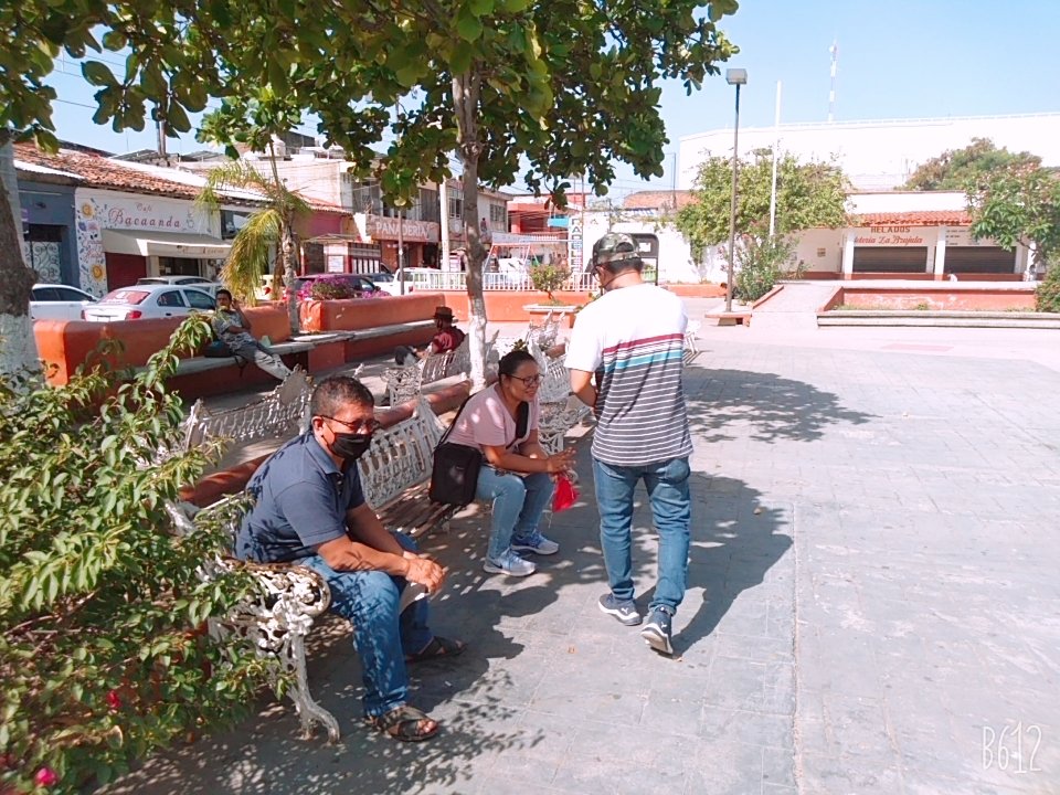 PavelMelendezC's tweet photo. ¡Viva la #CuartaTransformación! ¡Viva la #4T! El #1JMX, de nueva cuenta lo hicimos: el Pueblo de #CdIxtepec, #Oaxaca, salió a las calles a conmemorar simbólicamente la #VictoriaDelPueblo en respaldo al presidente @lopezobrador_. #México @fisgonmonero @30jr39 @radioamlo @diazpol https://t.co/ePC5UltgZW