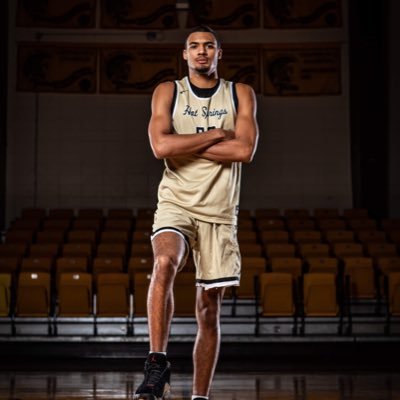 ARHoopScoop's tweet photo. Missouri and St. John's are showing interest in 2022 big men Creed Williamson (6-7 F, LRChristian) and Jabari West, Jr. @JabariWestJr1 (6-8 F, Hot Springs), according to a source within the Joe Johnson Hawks organization ... both have also drawn interest from Arkansas ... https://t.co/iev9Ok5XvV
