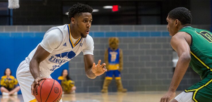 TeHoliman's tweet photo. Blessed and humble to receive my first d1 offer from UMKC 🦘 https://t.co/Vs7jhj9lxM