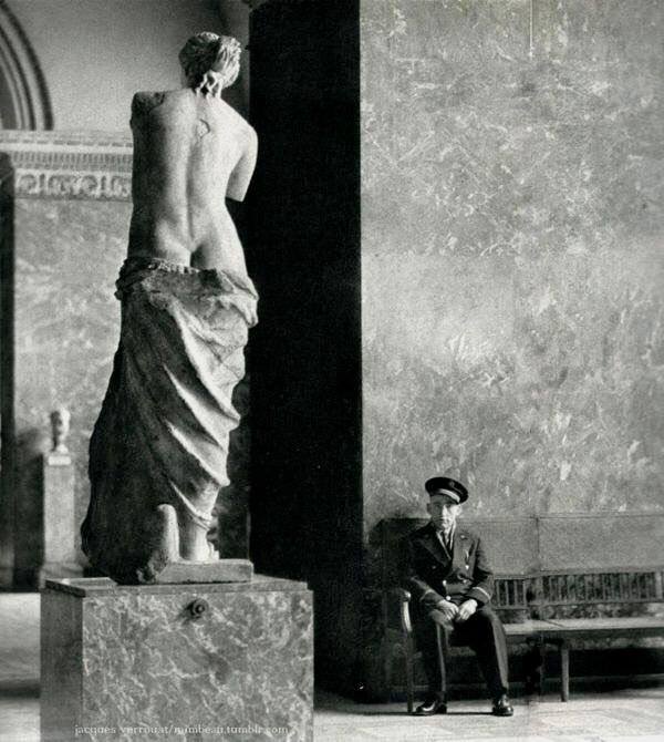 “Cada vez soy más consciente de que uno se convierte en lo que mira, en lo que recuerda, en lo que anhela, en lo que transmite. El futuro comienza hoy y depende de lo que elijo ver, de lo que me permito decir, de lo que quiero recordar y de lo que decido amar".
Laura Esquivel