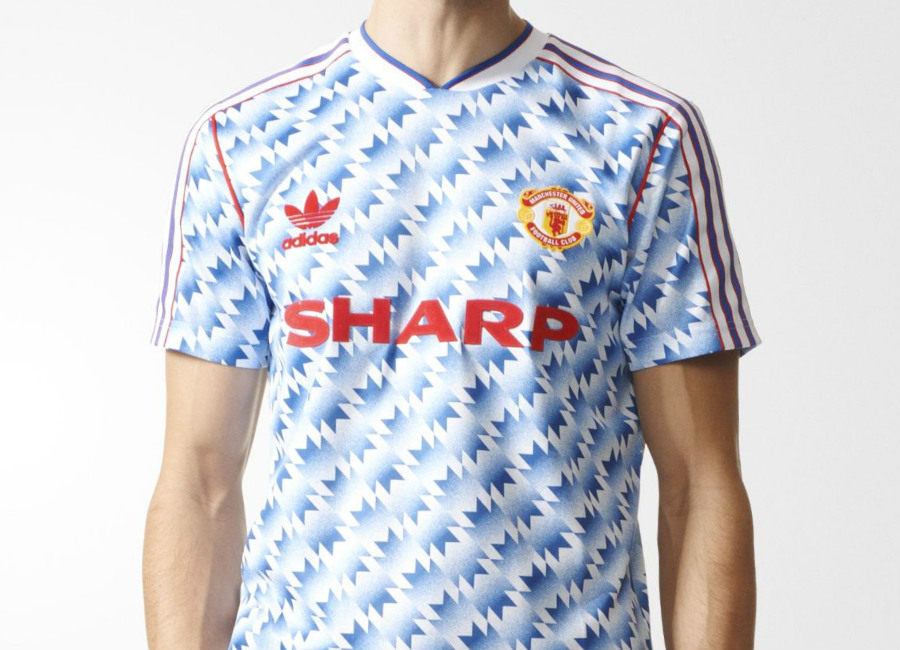 COMPETITION: If Mason Greenwood scores first against Bournemouth today, we’ll giveaway a brand new retro United kit. 🔴🔥

To enter:

1⃣ RT this tweet.
2⃣ Follow this account

Winner announced after the game, good luck! 👊