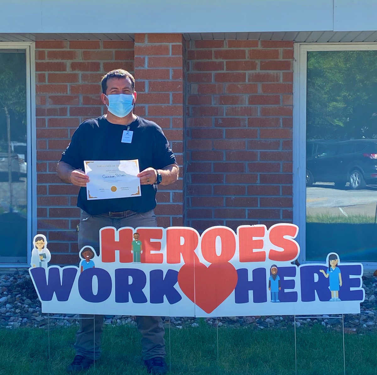 AzriaHealth's tweet photo. Meet our #AzriaHealthHero, Gordon! Gordon is the #MaintenanceDirector at #AzriaHealthParkPlace. He is so dependable, and always there to lend a helping hand. We are so appreciative of everything Gordon does! Thank you for being a hero, Gordon!
#AzriaHealth #HealthcareHero https://t.co/SzCaakXN3q