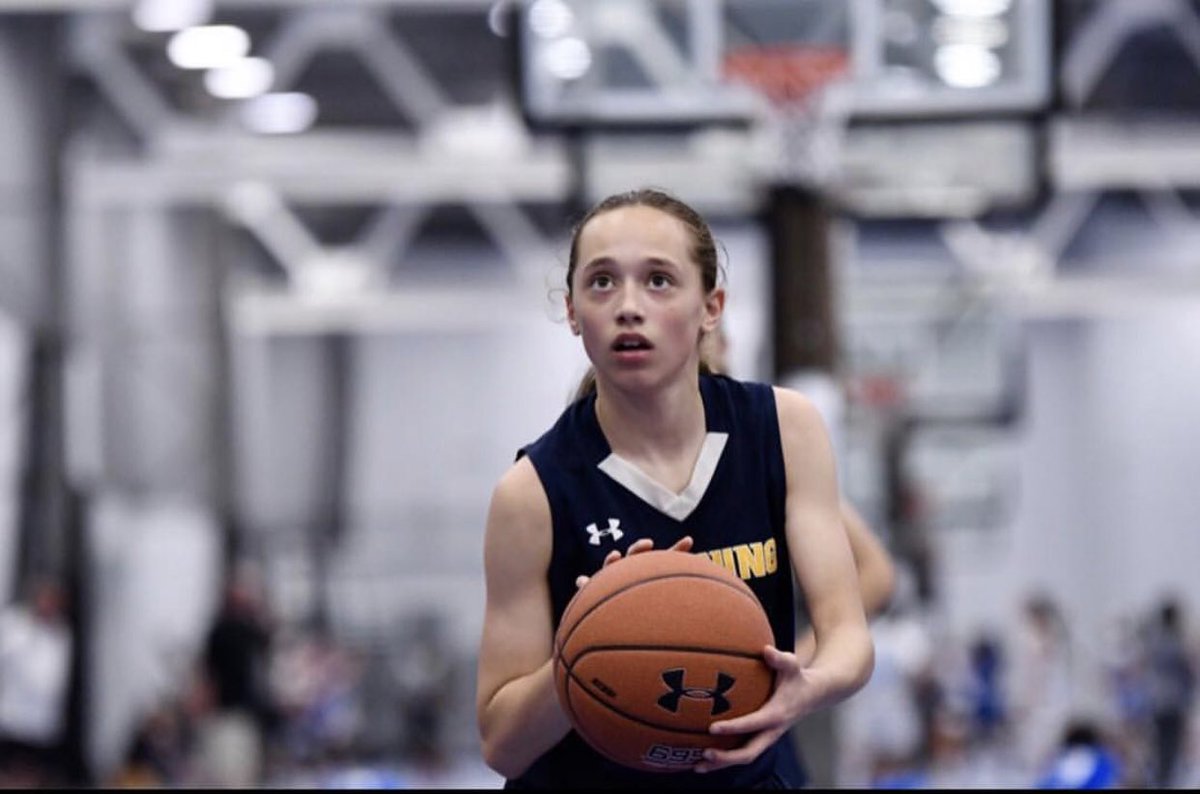 NYGHoops's tweet photo. Checking in from the #516

‘23 Olivia Agunzo  5’07 (G) of @division_HS | @LightningAAU Is 🔒 in for #NYGFNL Philly 2🏀2🏀

Who got NEXT ? 

REG link : https://t.co/fhf3DXtJkP https://t.co/2v2NYSEJ6Y