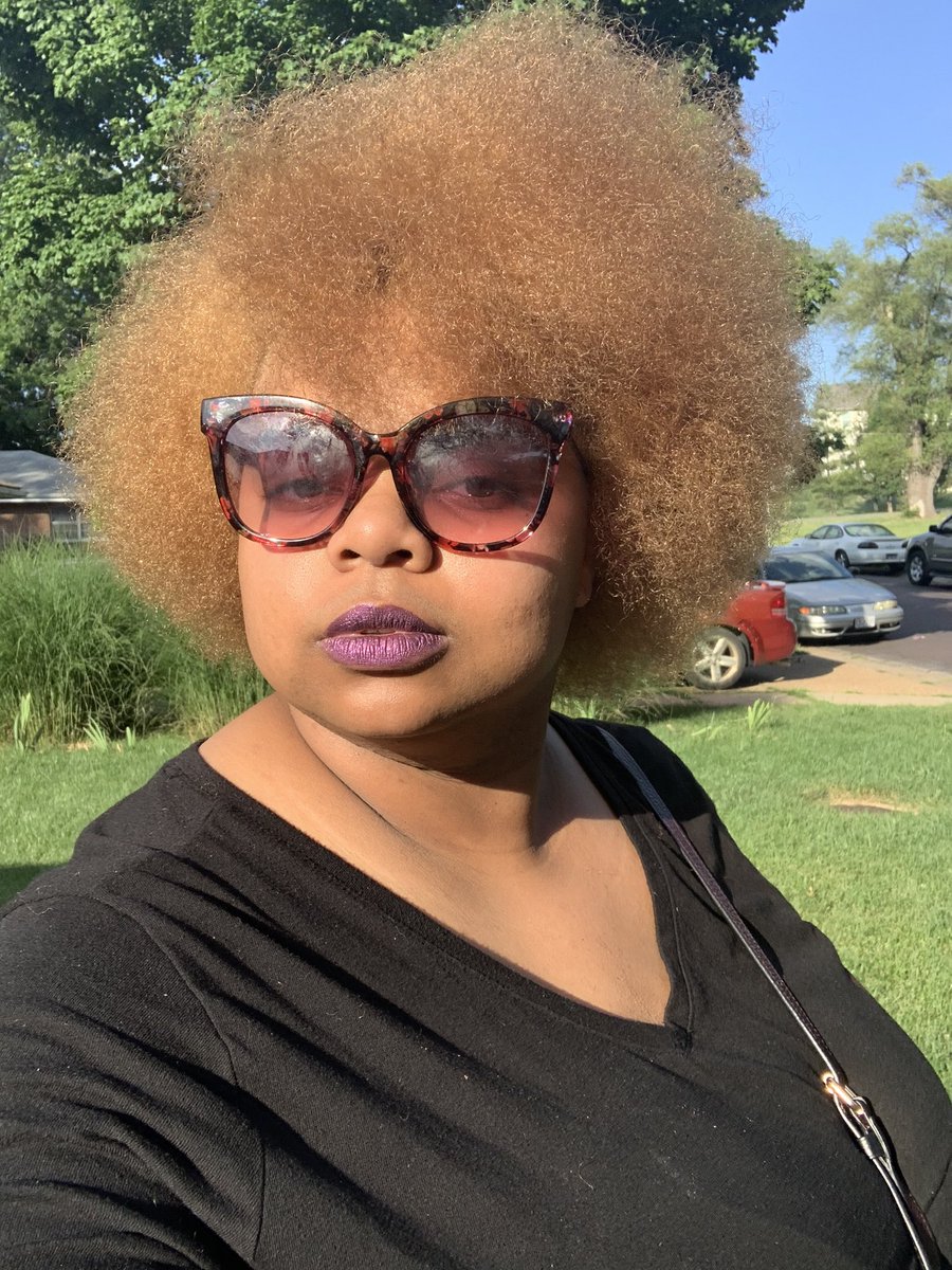 thelocalbiggirl's tweet photo. @nhannahjones @MsPackyetti The beauty, the versatility, the history, My Hair, my crown and I’m so sorry if the way it grows out of my head makes you feel some type of way. https://t.co/4kKhhn2FfM