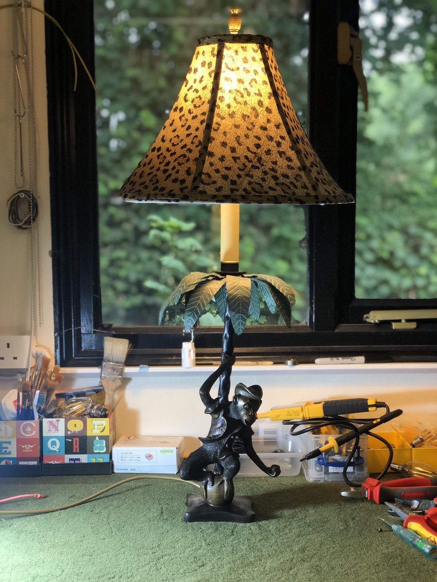 lightingrepairs's tweet photo. It was the easiest fix of the day, but the most satisfying #repairs #lighting #lightingdesign #restoration 👍🏻 💡 ✅ https://t.co/LeIFFnSBZb