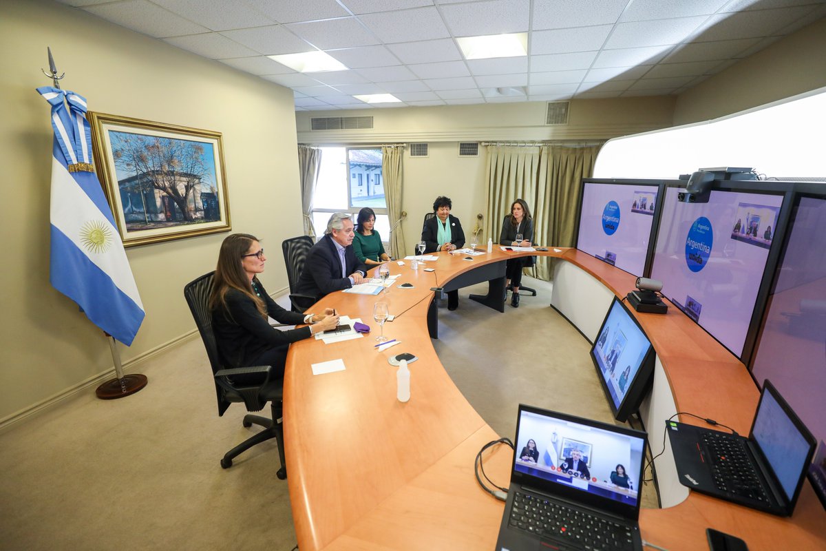Alberto Fernández: “No queremos ver más cómo las mujeres sufren y mueren a manos de los violentos” casarosada.gob.ar/slider-princip…