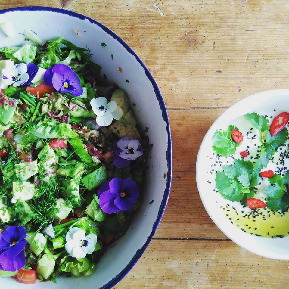 Just two days to go! Don't forget to book your place at this Sunday's salad masterclass: myfairladle.co.uk/events/saladma… #veganevents #vegancookingclass #learntocookvegan