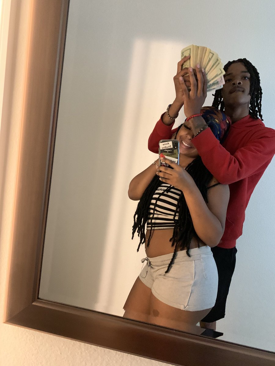thugginbarbie92's tweet photo. Baby you tellin me to get out the bed and i can’t you know i’m fucked up rn. My soul , My bestfriend , my other half &amp; moree ❤️ I’m sorry baby i fuckin love youu more then life you was my life and you knew that my everything! 😩 why am i posting you tay huh? https://t.co/vUpWXfmPPM
