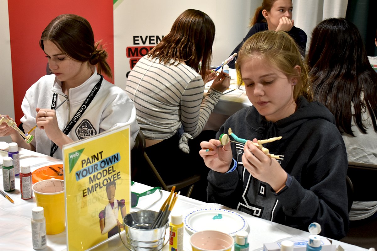 WSIB's tweet image. Throwback to the fun memories we had at @skillsontario last year, talking to students about the importance of young worker health and safety. Remember to always  #PracticeSafeWork!