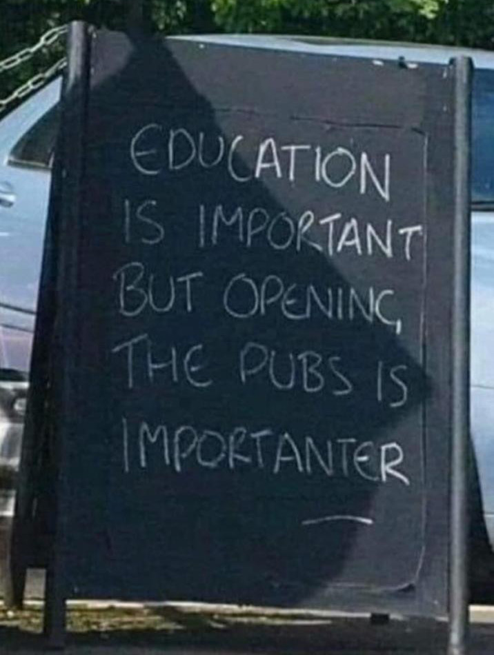 Slipmatt's tweet image. Not long now 🍻 🍻 🍻 🍻 🍻 🤪

#beeroclock #lockdown #pubsopen #minesapint #getthebeersin