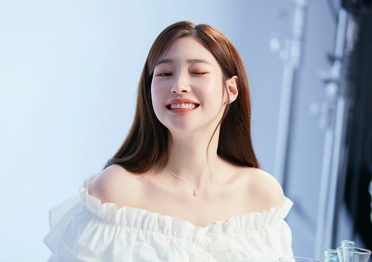 jchaeyeonglobal's tweet photo. [CHAESTAGRAM] 200704 #Chaeyeon's Instagram Stories Update

#DIA #다이아 #정채연 #채연 https://t.co/W4N3rYJW05
