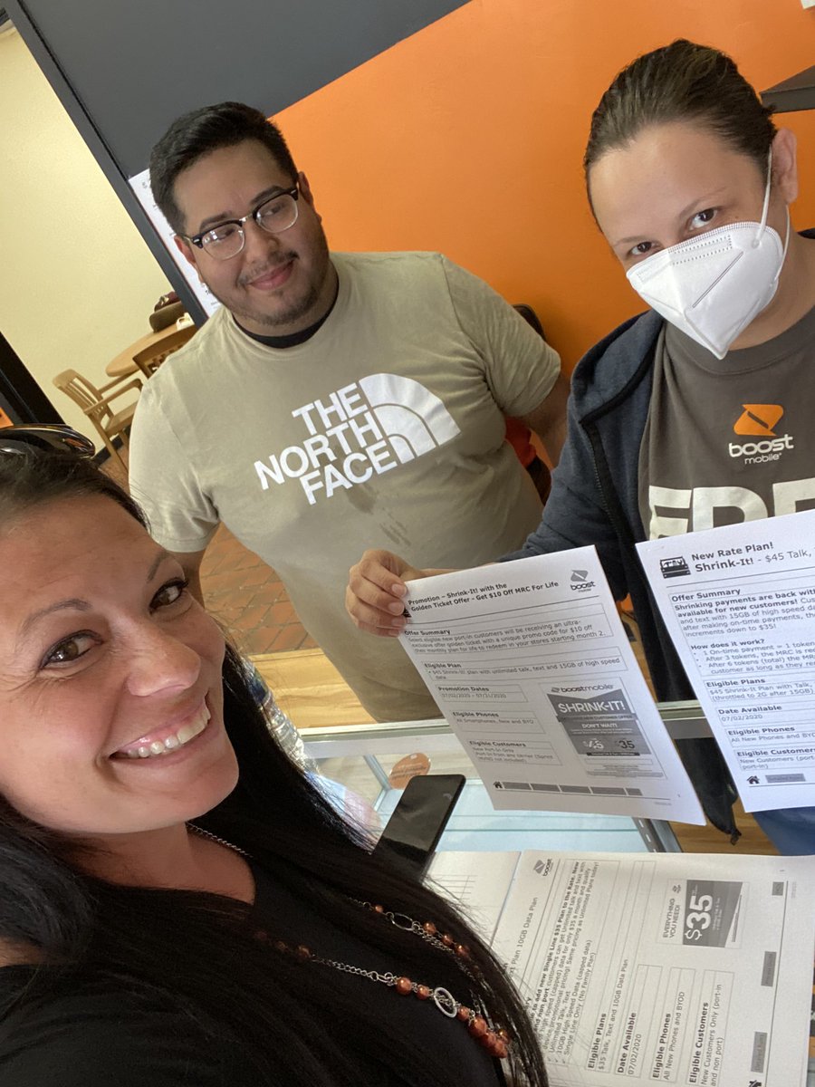 Not having their collateral yet isn’t stopping them! Nikki &amp; Santi are ready to kick #shrinkit into high gear! <a href="/dish/">DISH</a> <a href="/boostmobile/">Boost Mobile</a> #BoostDISHingDeals <a href="/Jimboostwest/">james atkinson</a>