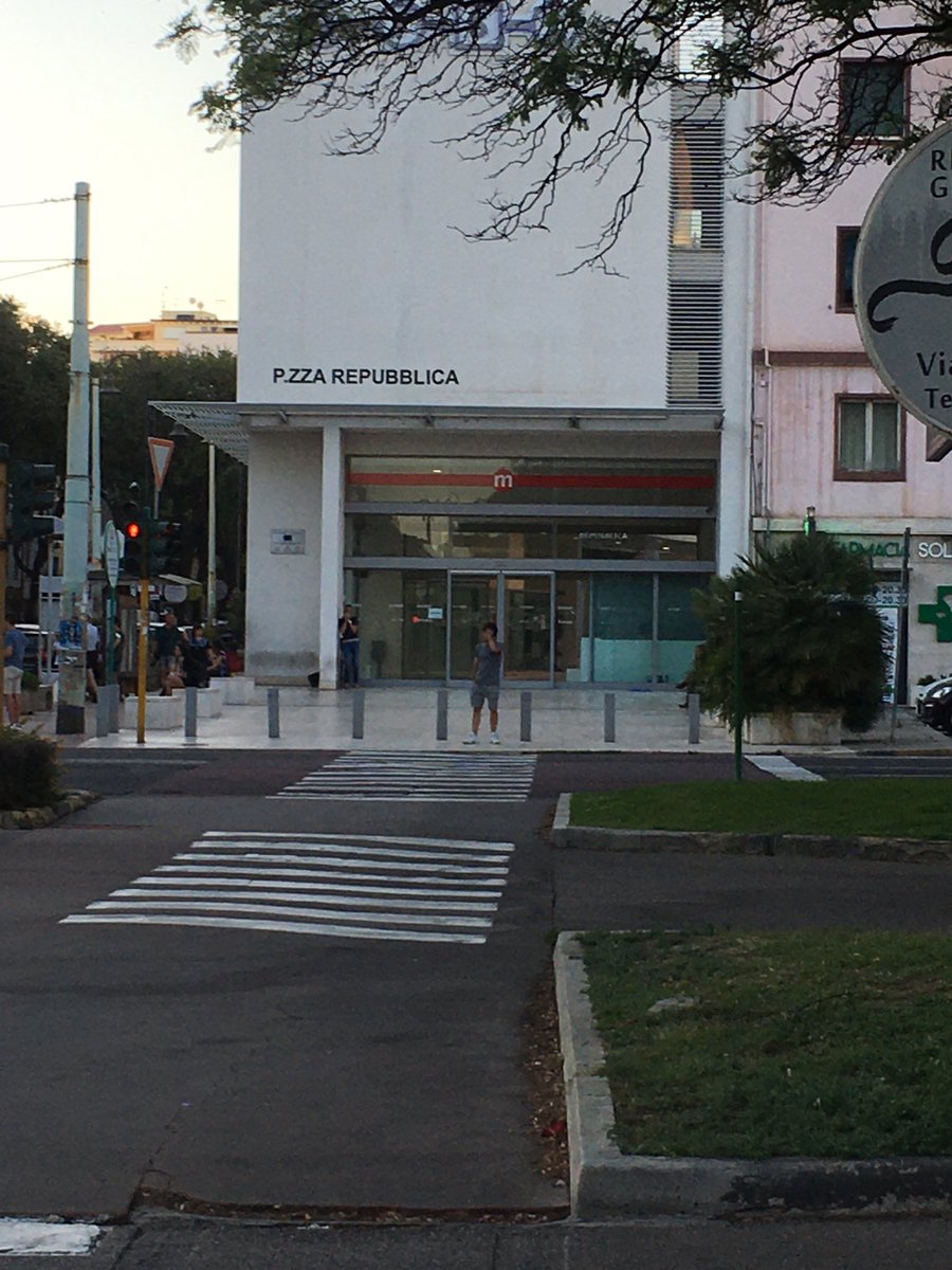 Agostino Mario Mela Metropolitana Di Cagliari Capolinea Di Piazza Repubblica Architettura Moderna