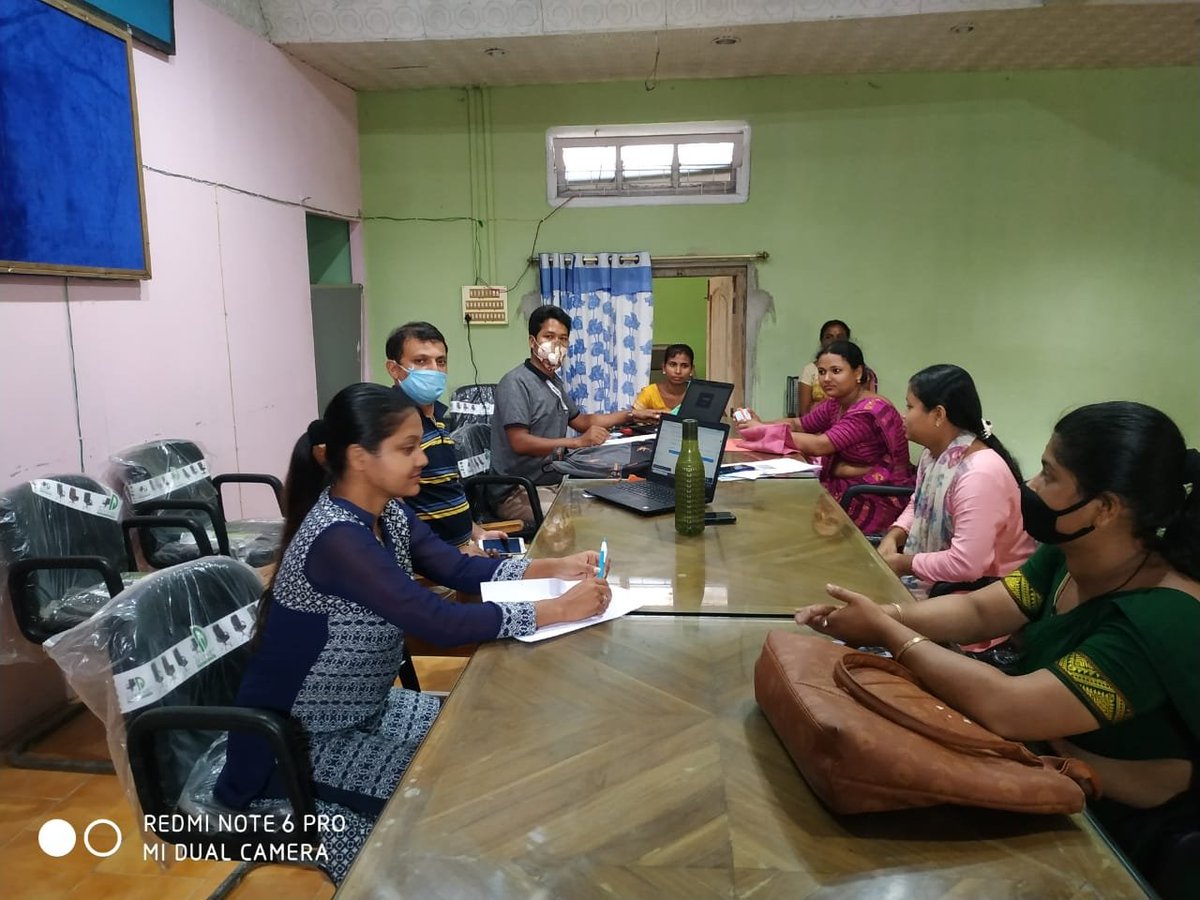 CSCGOLAGHAT's tweet photo. Registration of #SHG women MEMBERs as BANK SAKHI under #CSC DIGIPAY PLATFORM.

#OnlyCSCcanDoThis

@dintya15 @CSCegov_ @academy_csc @cscacademy
@CG_WiFiChoupal @CSCAssam1
@asrlmassam @ASRLMSAssam
 @Jugantaukb @Syedwasim334 https://t.co/OjA7qO3QnB