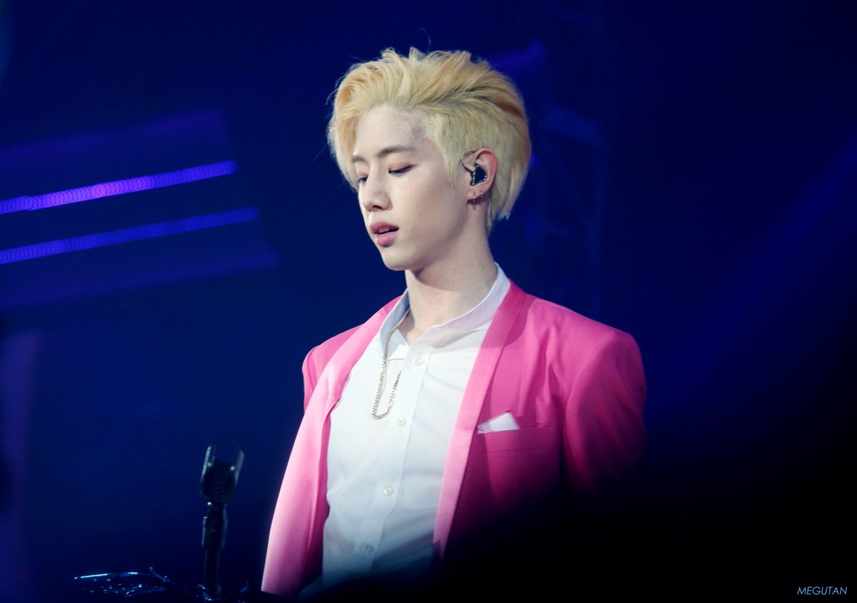 the long blonde hair? the undercut? the pink suit??? god bless  #GOT7    @GOT7Official  #MarkTuan  #마크  #Mark  @mtuan93