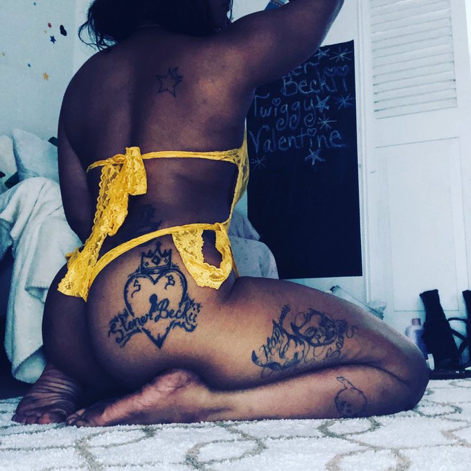 Cummm VOTE FREEE👉👉👉👉👉☔️☔️ https://t.co/GAa0zVus2n<a href="/tag/mvsales"class="tags"><span>#mvsales</span></a>