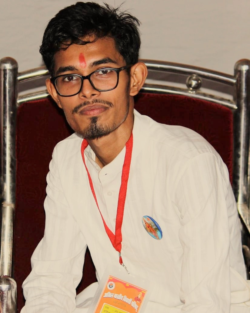 Jay_Sharma_CG's tweet photo. 🔥दाँव पर सब कुछ✅ लगा है, रुक 🚫नहीं सकते
 टूट💔 सकते  हैं   मगर हम  🙇झुक नहीं सकते😎
#ABVPION🚩🇮🇳🏅
#जयहिंद
#वंदेमातरम https://t.co/GDPB270dHW