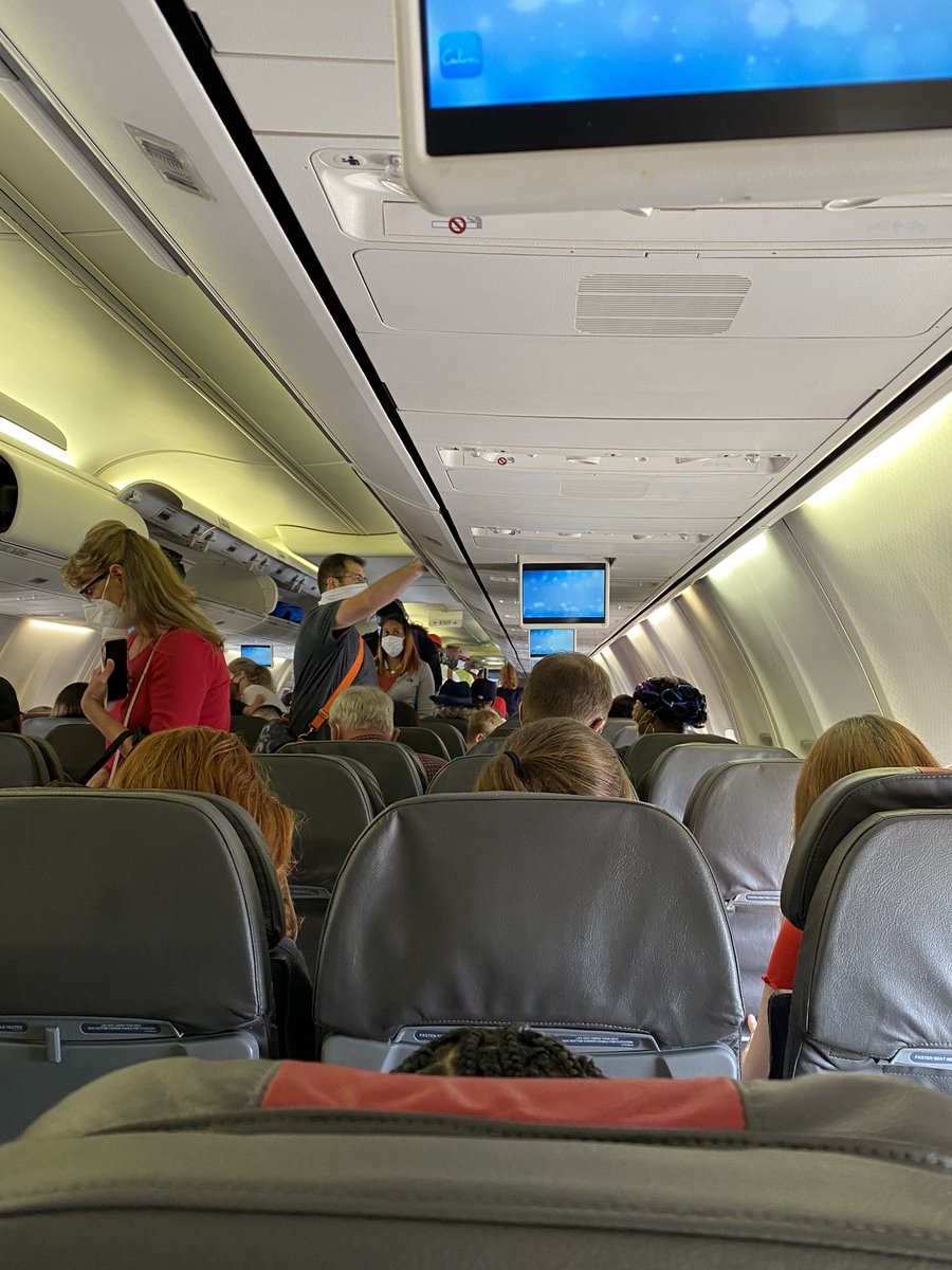 kyle_deloney's tweet photo. @AmericanAir shame on y’all for packing this plane. Take a note from @SouthwestAir and at LEAST keep the middle seat open. https://t.co/nhuq1Ac6YG