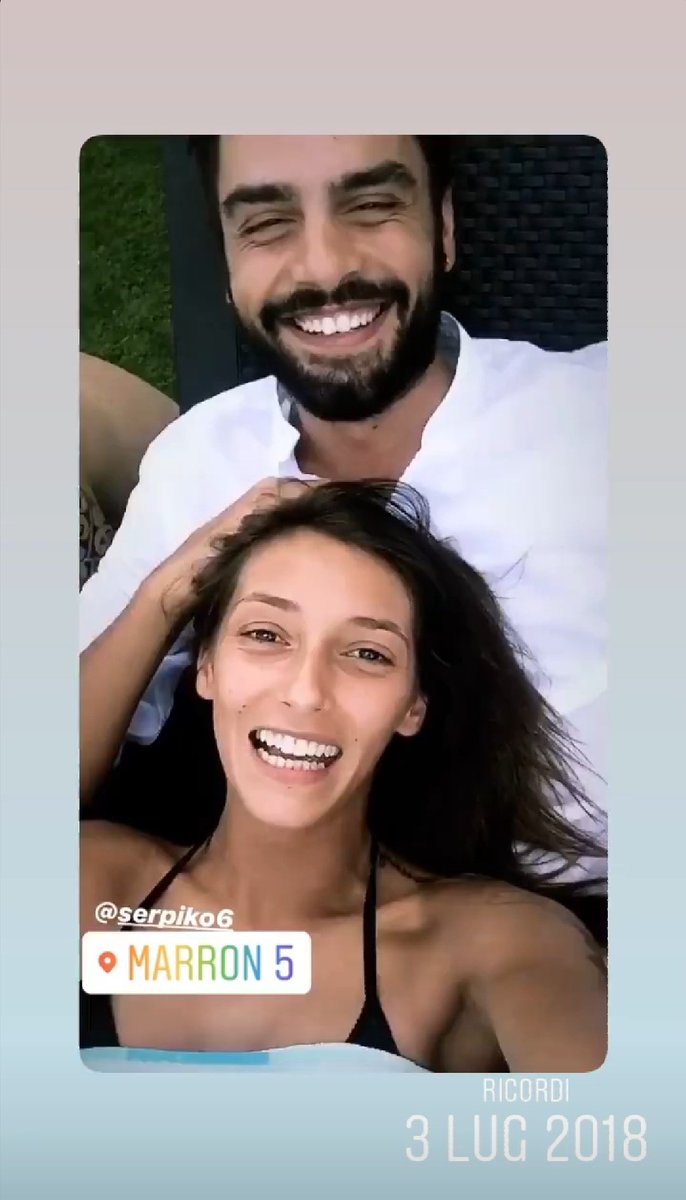Allerim9's tweet photo. #clario 
La mano sulla testa di Valentina 💘💘 https://t.co/ssP8NlIgYL